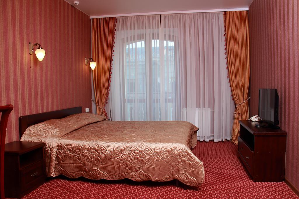 Hotel Aristokrat Poltava Quarto foto